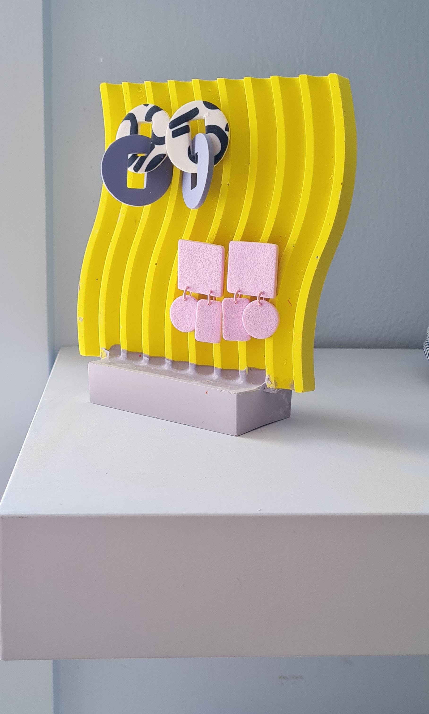 Mono - Wholesale Jewelry Stand & Display - Earring presentation stands for Mono earrings3