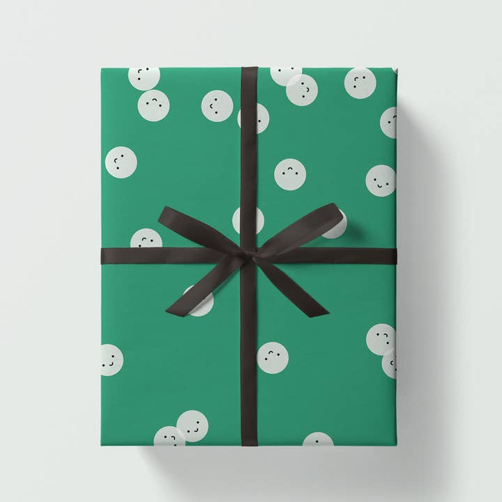 Graphic Factory - Wholesale Flat Wrap - Smiley Faces Gift Wrap | Green | Christmas wrapping paper