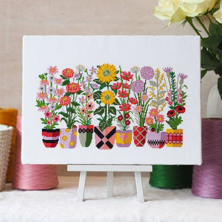 Caterpillar Cross Stitch - Wholesale Embroidery/cross-stitch supplies - Bloom and Grow - Cross Stitch Kit