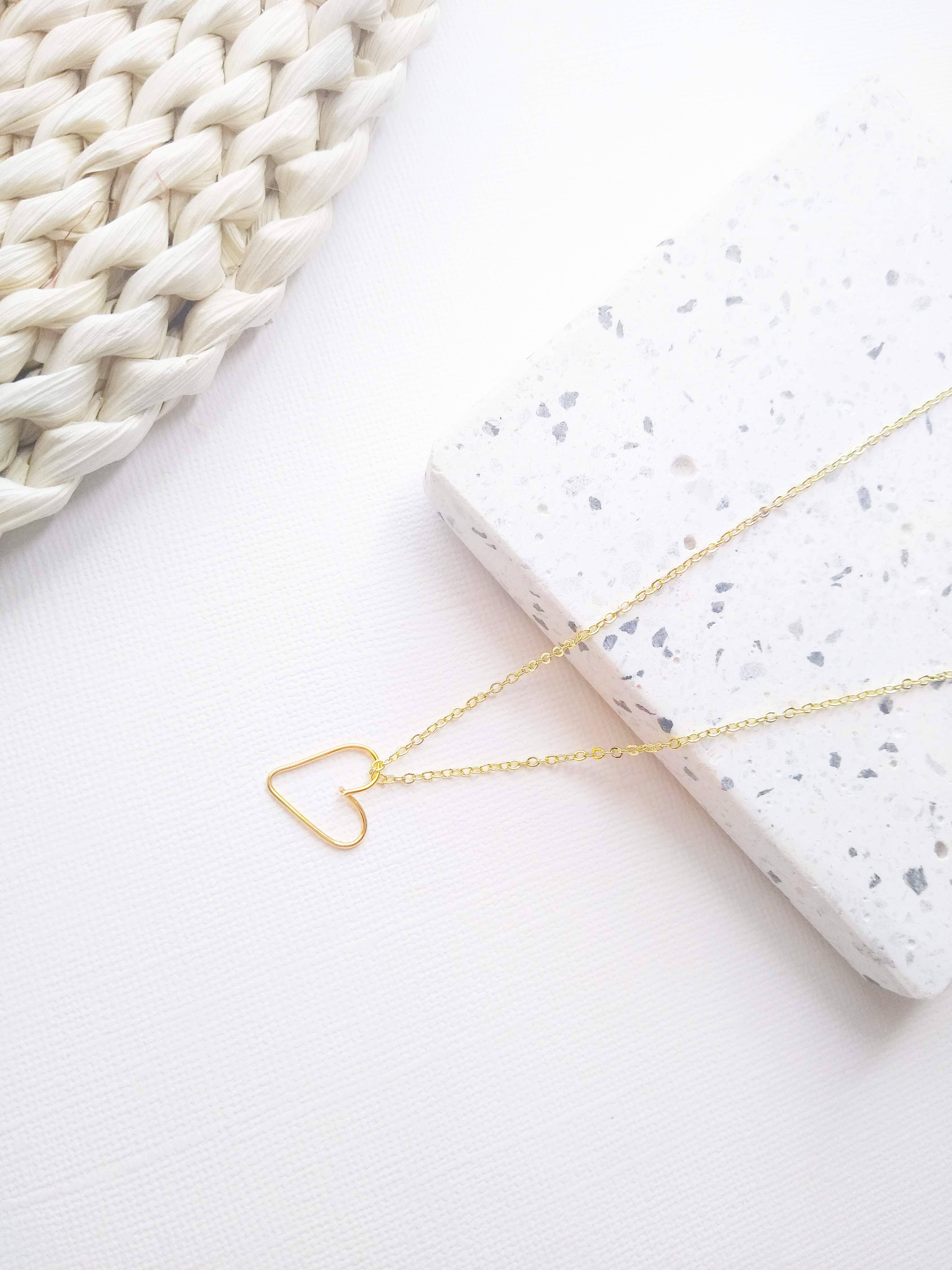 Light Jewelry Co - Vendita all'ingrosso Collana con ciondolo/pendaglio - La collana Agape, Collana cristiana, Gioielli cristiani1