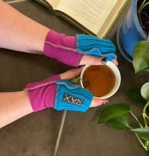 Jax Upcycled - Wholesale Gloves - Women's - Upcycled Unisex Fingerless Gloves choose the vibe color25