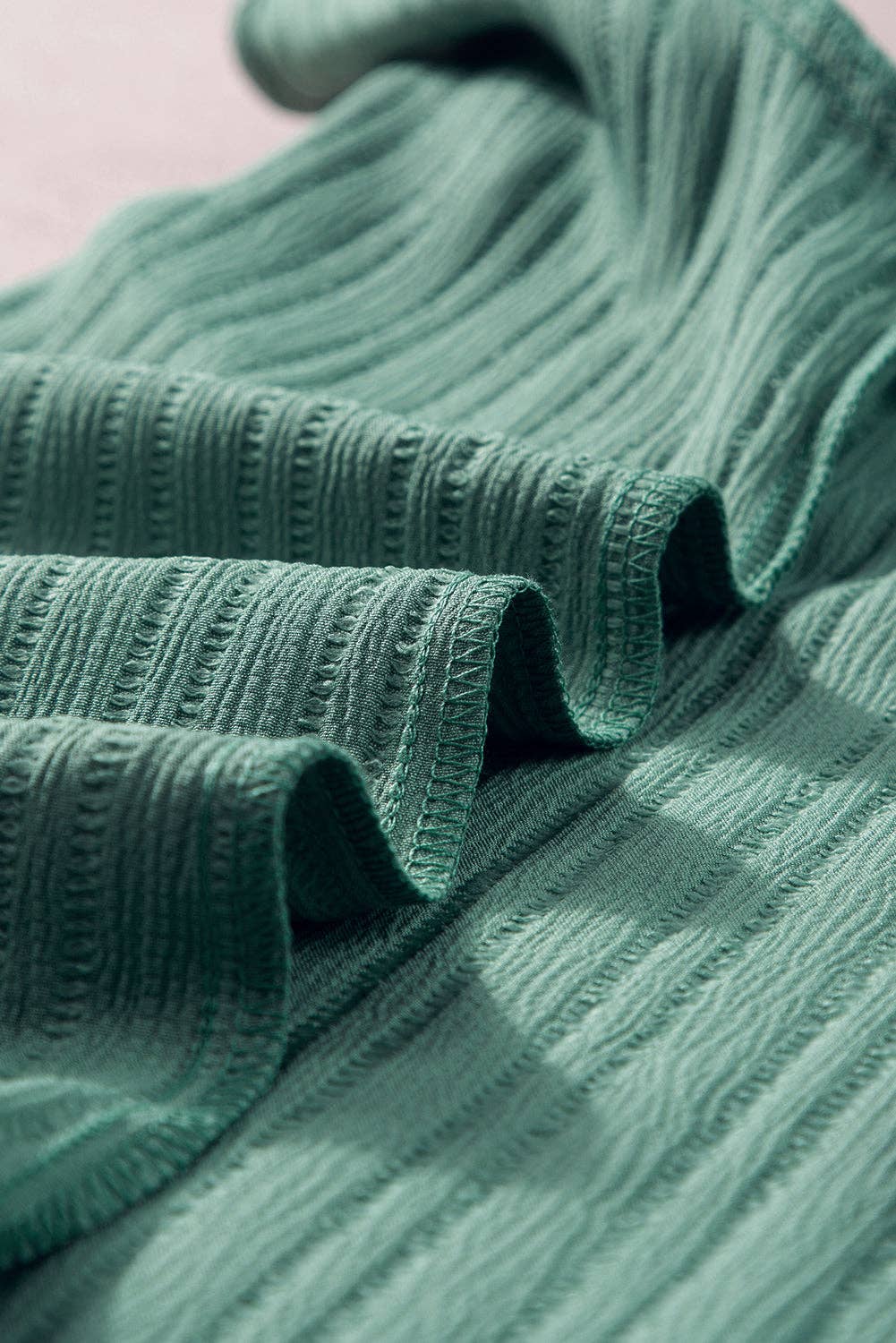 Fersken Blossom Capri flæset halværmet V-hals tekstureret top for engroshandel på Faire3