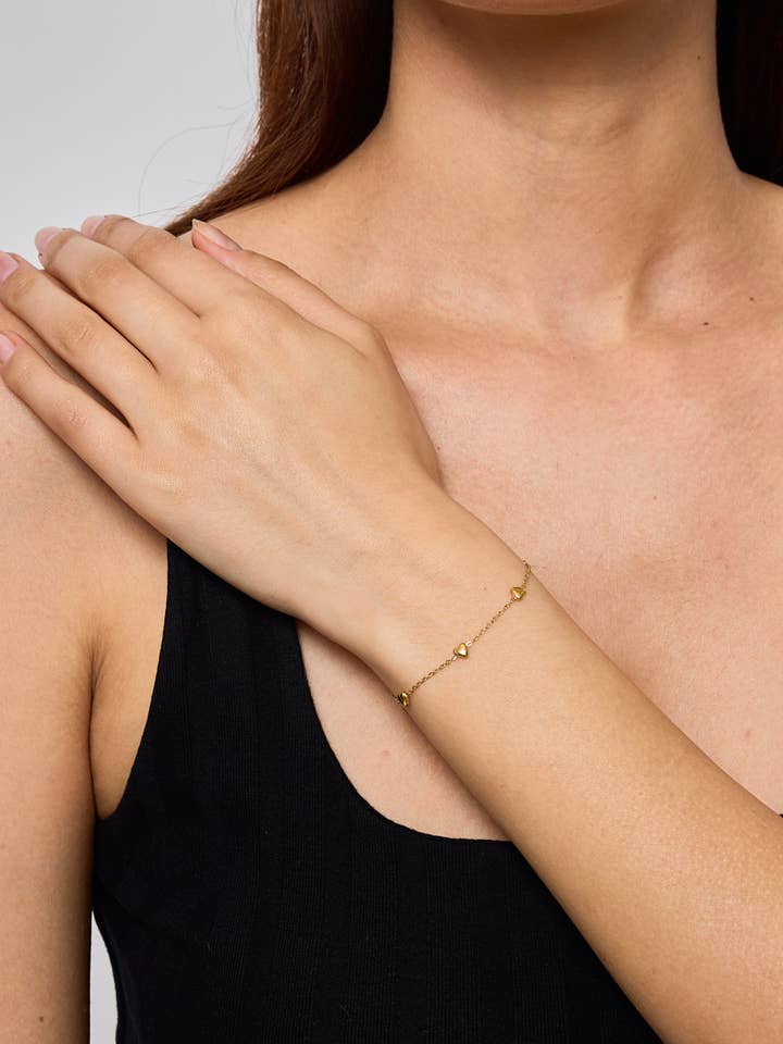 324AQ45 stainless steel heart bracelet for wholesale by BYREN | ÉLINE L'ATELIER