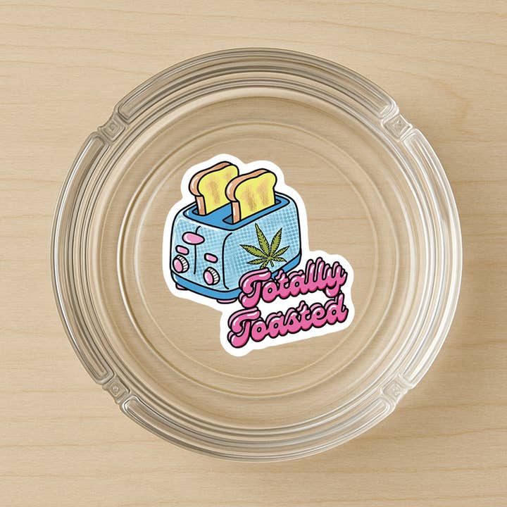 Völlig gerösteter Glasaschenbecher für den Großhandel von DaisyChainDesignCo