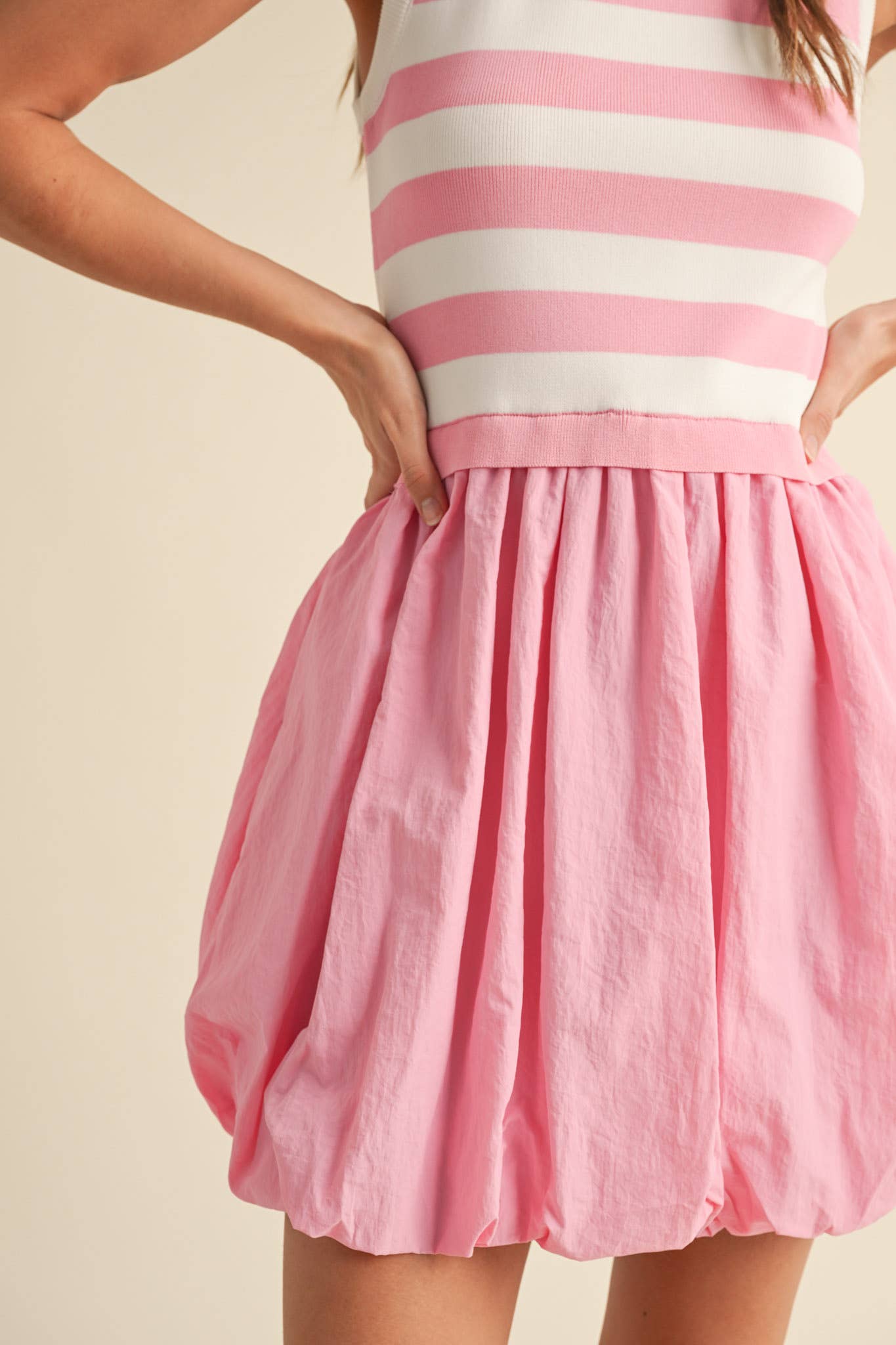 &MERCI – Vestido - Mulher por atacado – VESTIDO MINI COM BAINHA BOLHA EM MÍDIA MISTA MDR37103