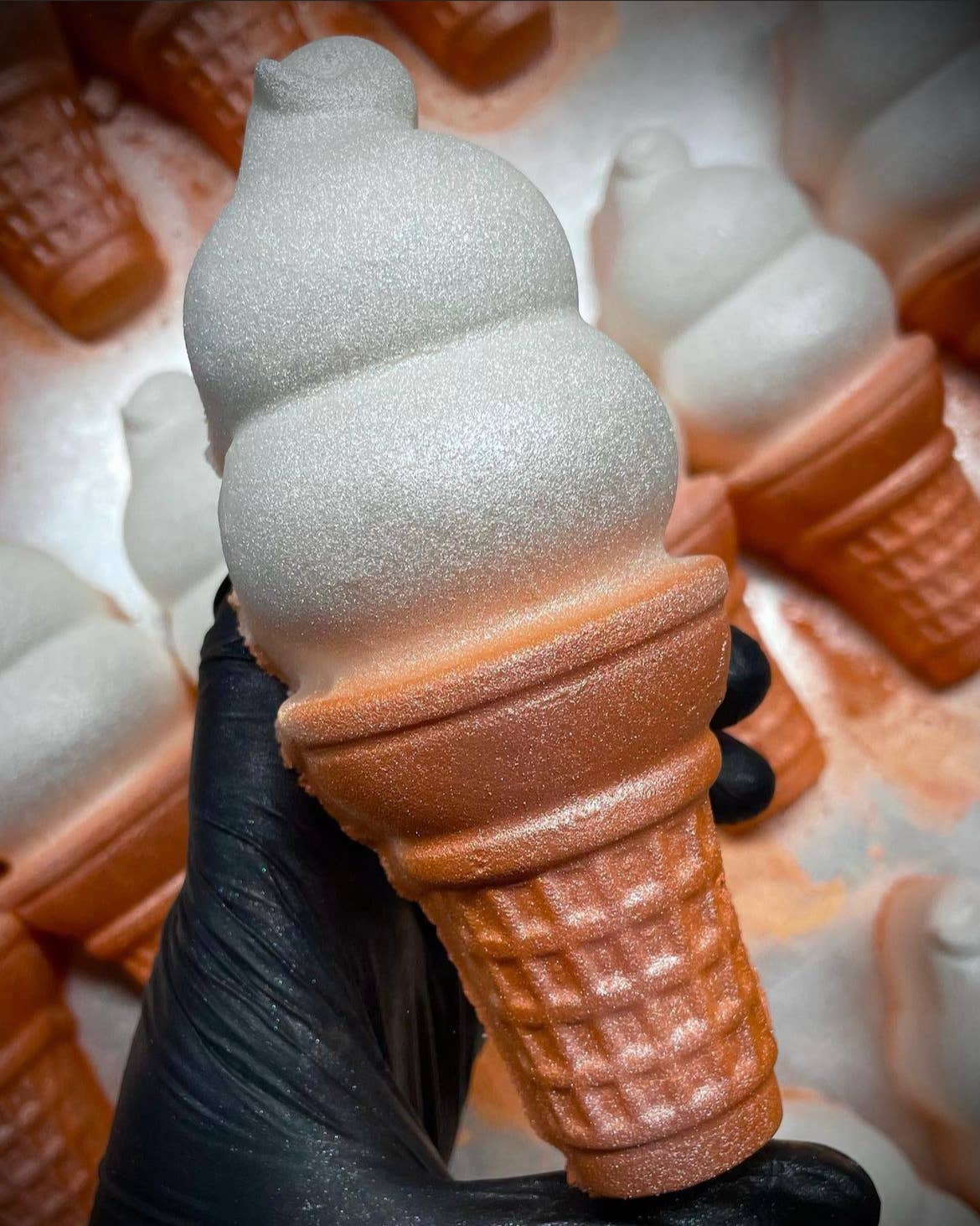 Boil & Bubble - Wholesale Bath Bomb/Fizz - Ice cream bath bomb (L)1