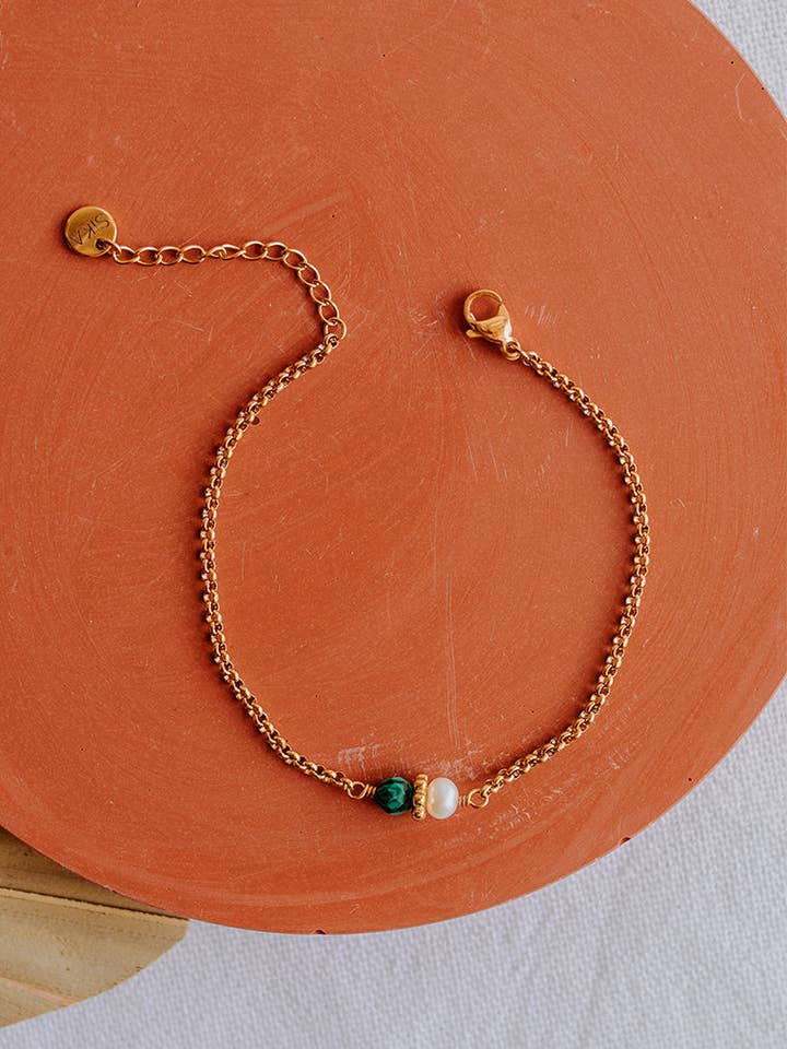 Bracelet Tisha - Malachite & Perle d’eau douce pour la vente par SIKA BIJOUX