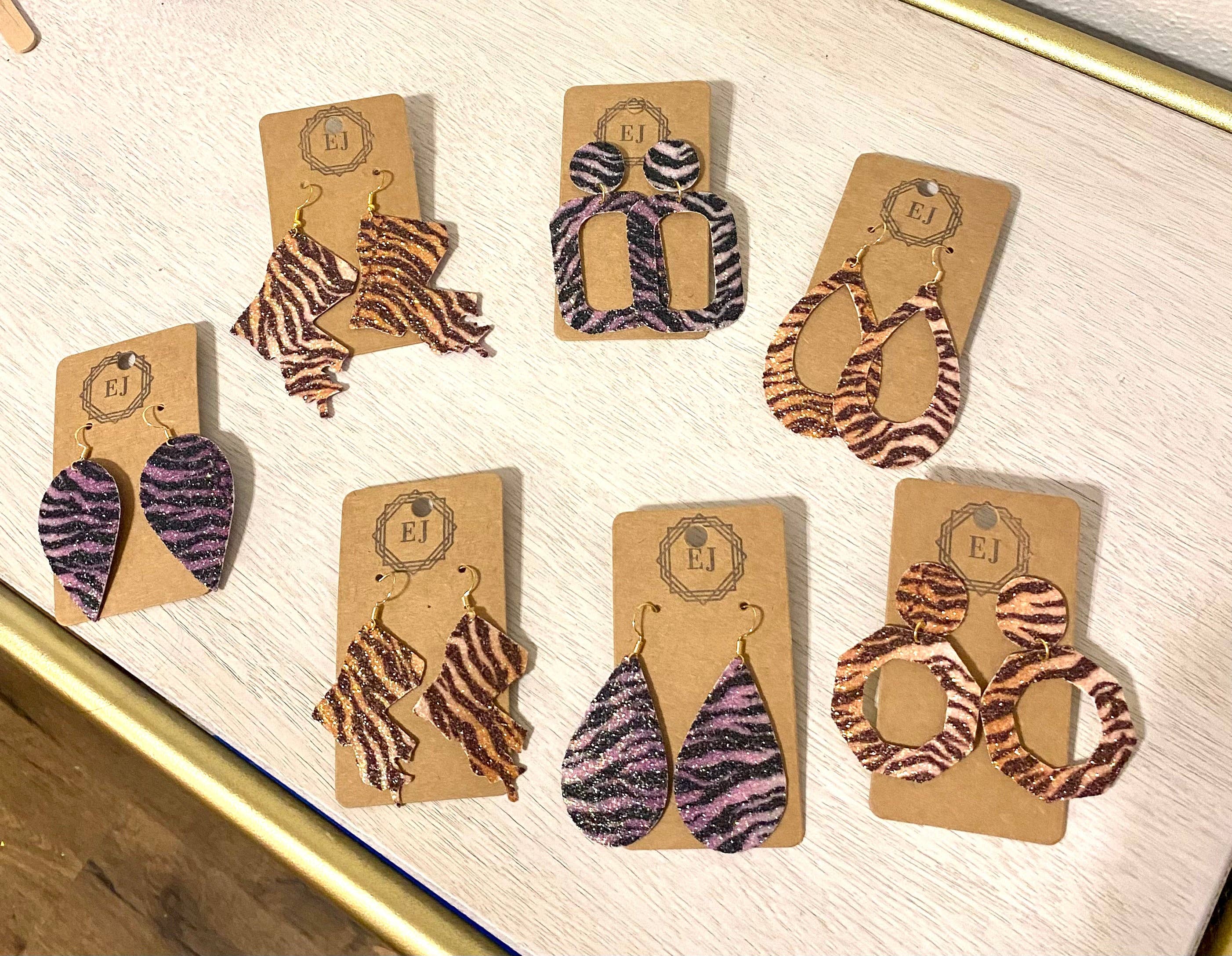 Elizabeth James Artisan Jewelry - Wholesale Dangle Earrings - The Rayas Gameday Dangle Earrings7