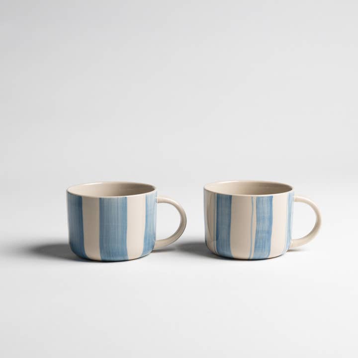 Kornblumenbecher - Gebürstetes Hellblau - Mittel (Set aus 2) für den Großhandel von Kindred Mugs