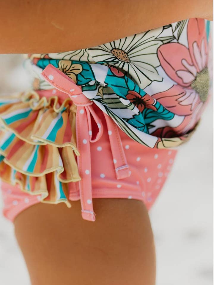 Oopsie Daisy - Wholesale Rashguard Set - Kids - Kids Pink Tropical Rash Guard Ruffle Swimsuit