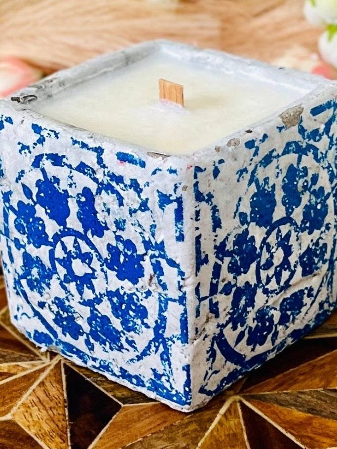 The Old World for wholesale by Modern Vintage Candle