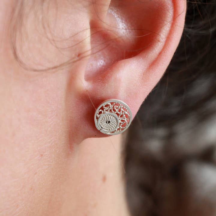 „Circulo“ øre studs for engroshandel hos Etcaetera Création