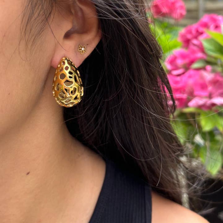 18ct Gold Plated Hollow Egg Earrings for wholesale by Ocean Ripples