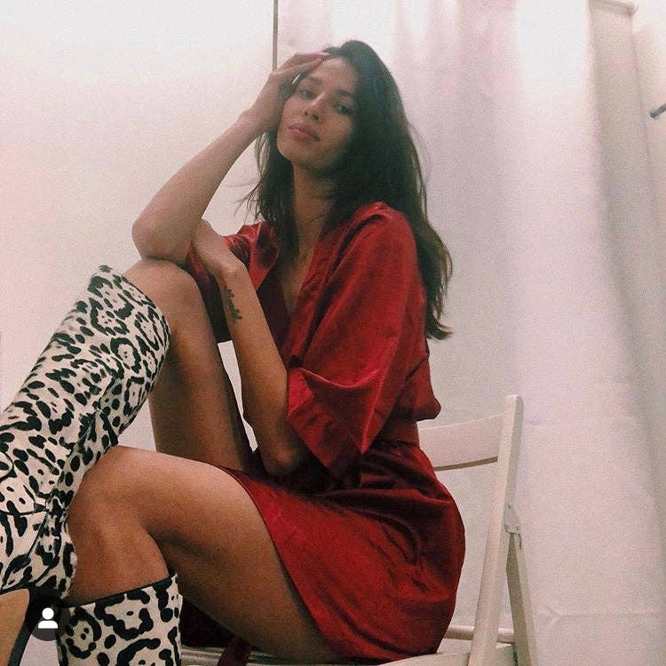 GiftsbyPR - Wholesale Robe - Women's - Burgundy Silk Satin Bridesmaid Robes, Personalized Robe Gift7