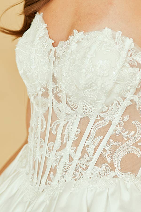 Branco Vestido Curto com Bolhas e Top de Renda Doce para venda a revendedores na Faire7