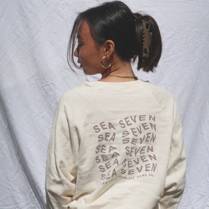 WAVES AWAY CREWNECK - CRÈME UNISEX voor wholesale door Sea Seven