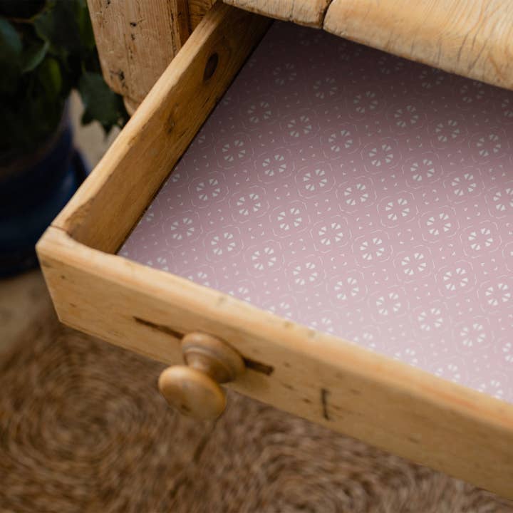 NEROLI & BERGAMOT Scented Drawer Liners in HELEBORE PINK for wholesale by The Master Herbalist