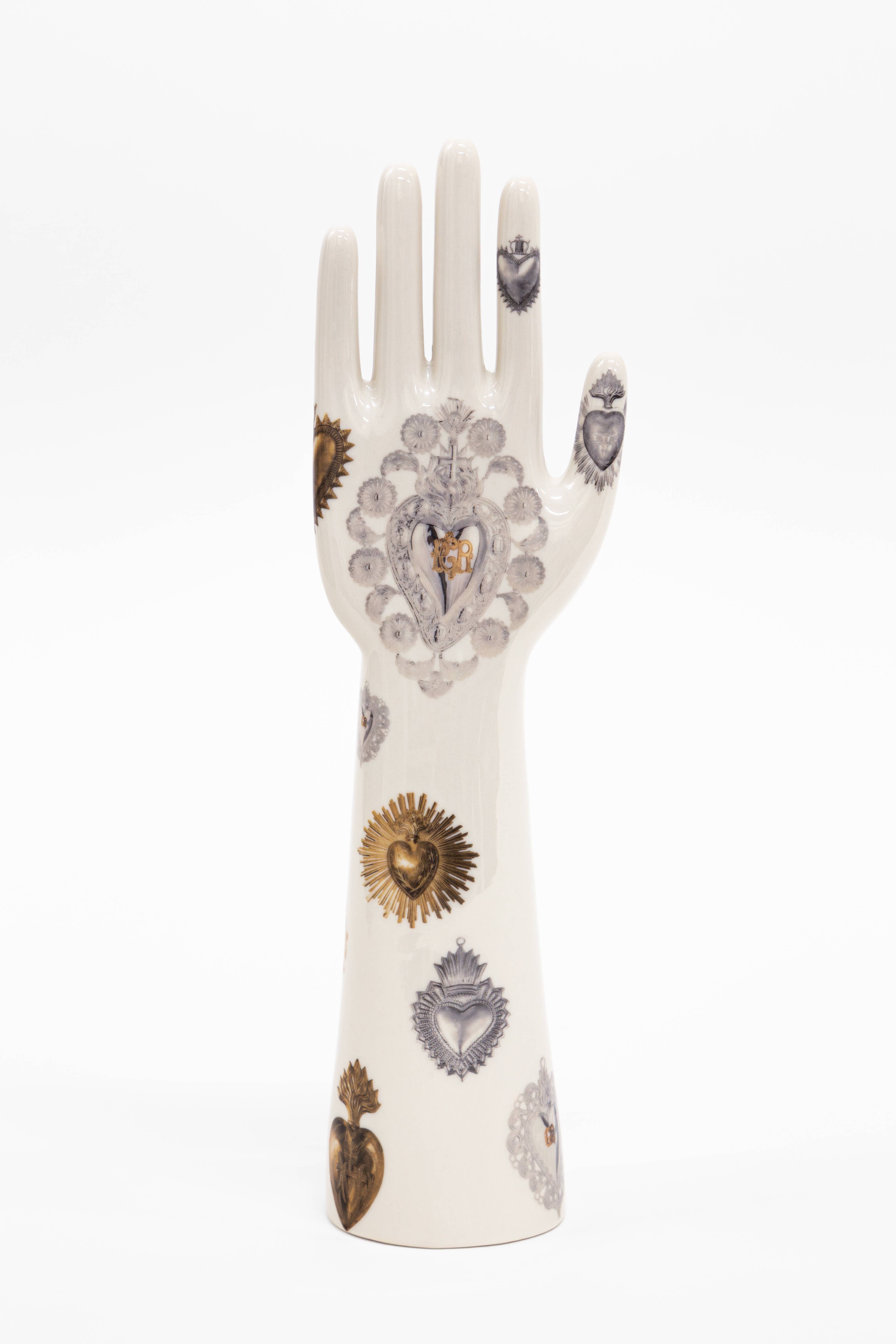 Vito Nesta Grand Tour – Objeto de mesa decorativo por atacado – Mão anatômica de porcelana decorada com ex-votos dourados e prateados1