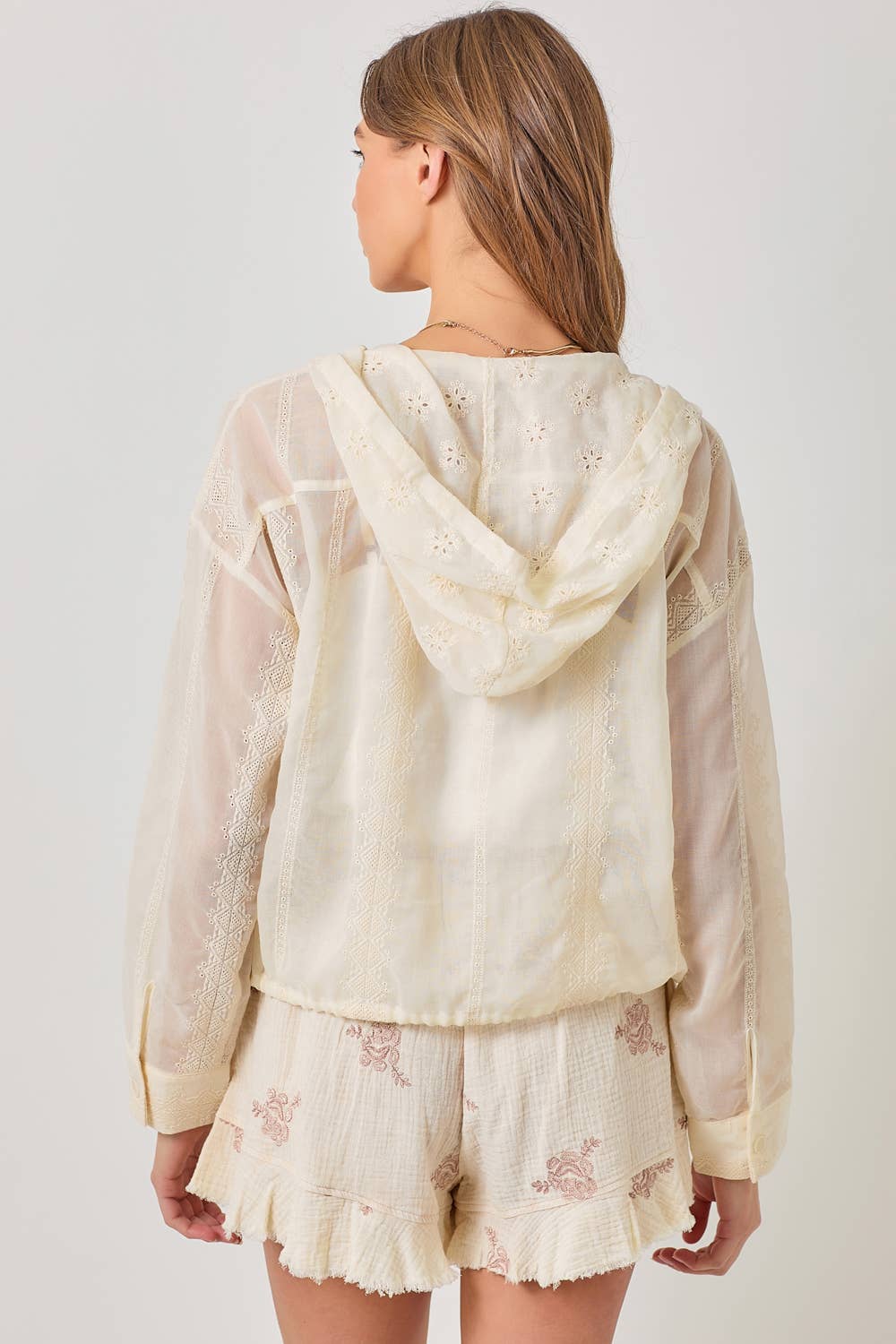 Mystree – Großhandel Jacke – Damen – 61094 Ösenverstellbare Kapuzenjacke mit Saum3