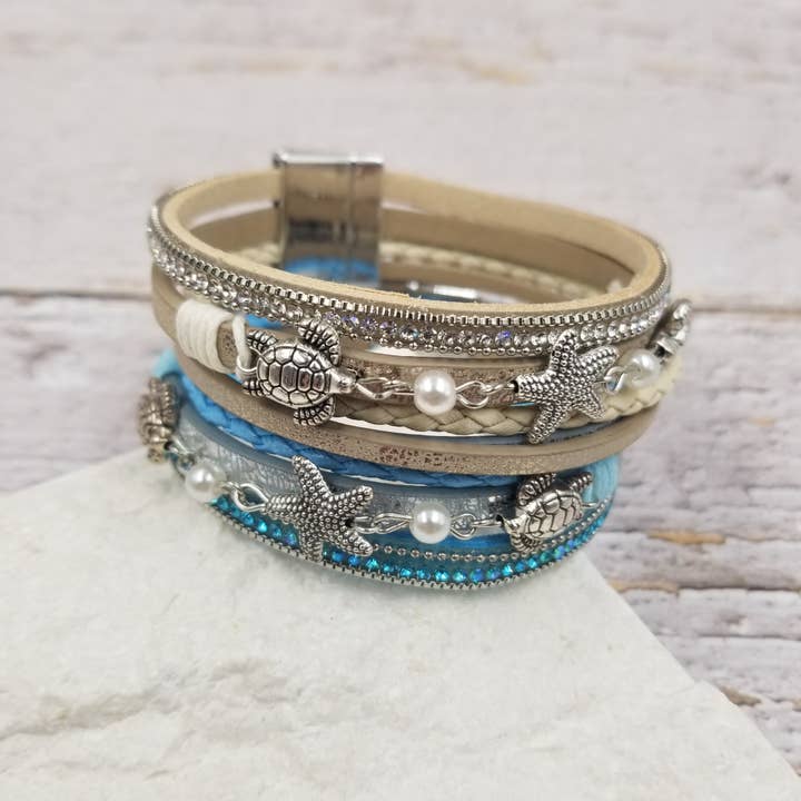 Treasure Wholesale – wholesale Bangle bracelet – Turtle Holiday Leather Bracelet