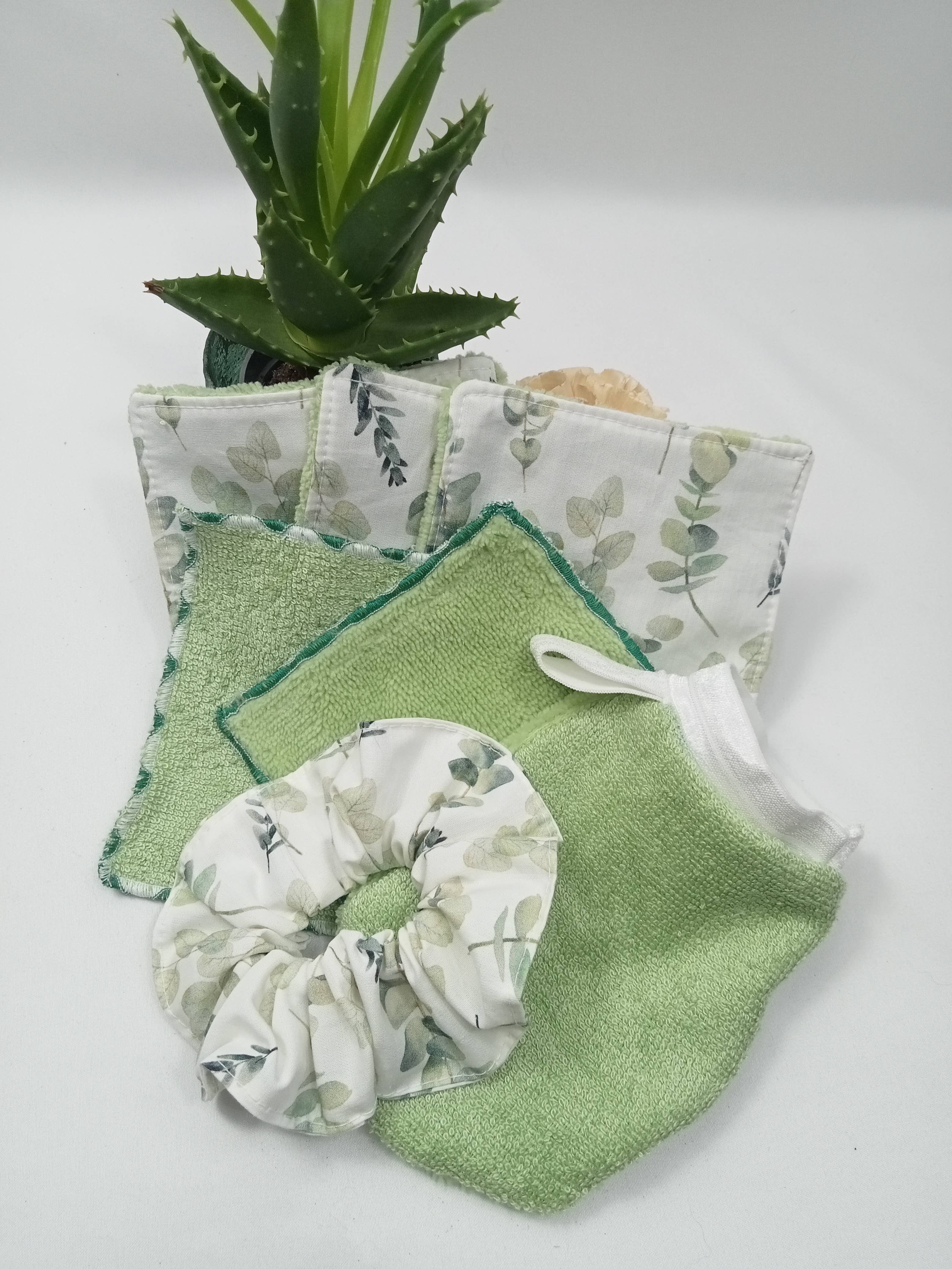 ZHENZHI - Wholesale Facial Care Set/Kit - Beauty gift box1