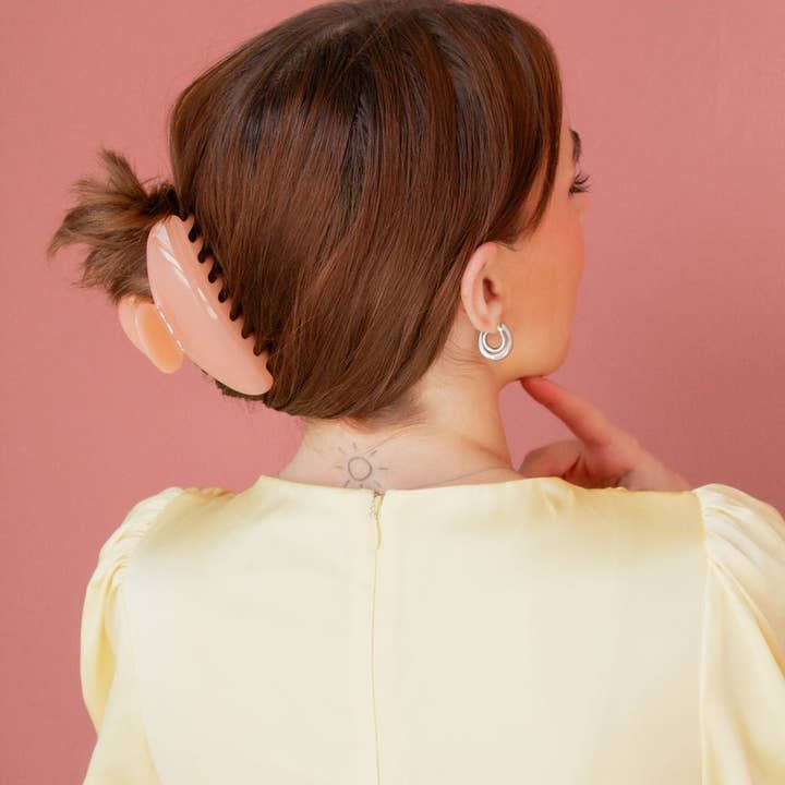 Shop Andi - Wholesale Hair Clip - Women's - Jelly Claw Clip5