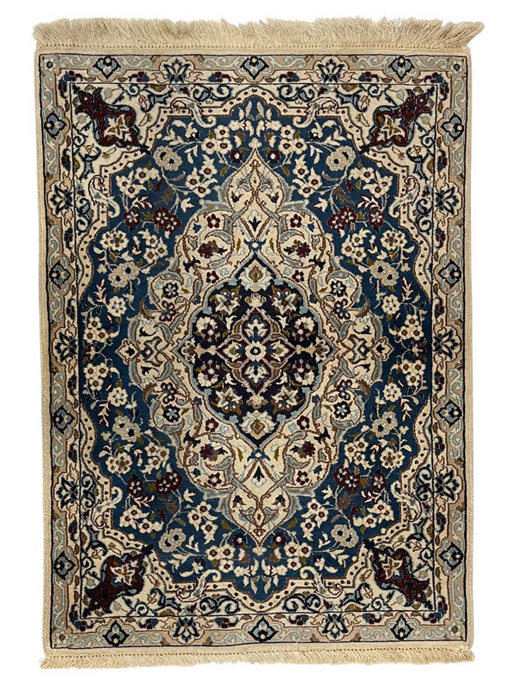 Tapis persan vintage Nain noué à la main en laine - 130 x 90 cm pour la vente par Imaco Rugs