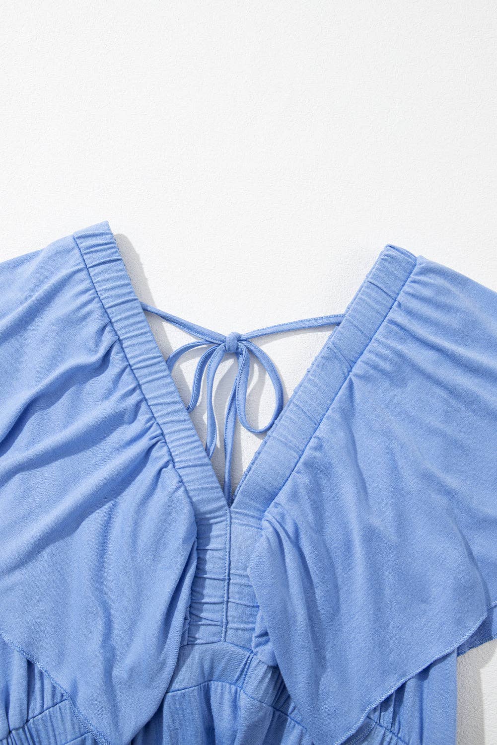 Threaded Pear – Engroshandel Kjole - Dame – Kelsey Tekstureret Kjole med Flagrende Ærmer og Flæser Maxi Kjole8