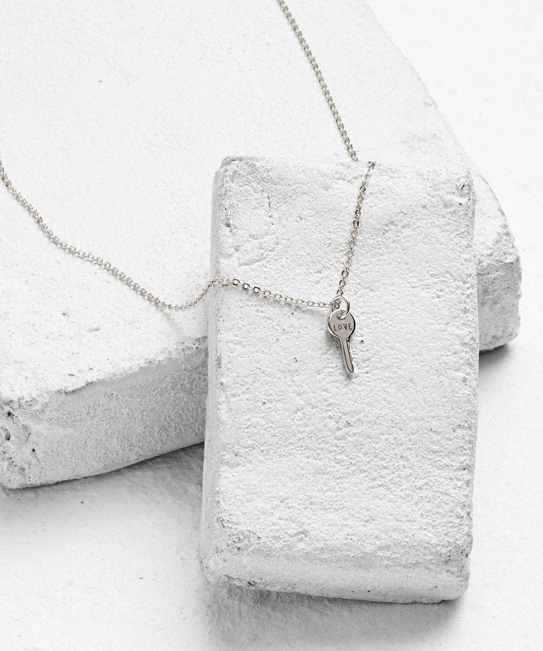 The Giving Keys - Vente Colliers à pendentif - Collier Mini Clé23