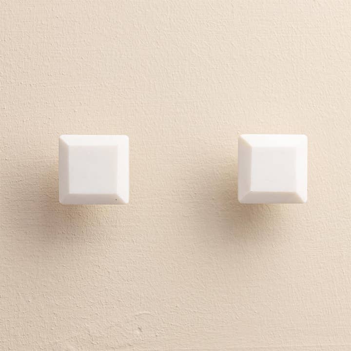 Pomelli per cassetti Samara White Stone per la vendita all'ingrosso da parte di Chickidee