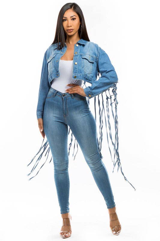 bleu VESTE COURTE EN JEAN POUR FEMMES en vente sur Faire1
