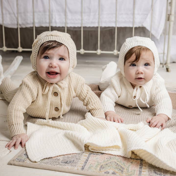 Set regalo con cardigan Footie per neonati ~ Beige per la vendita all'ingrosso da parte di Bon Knit