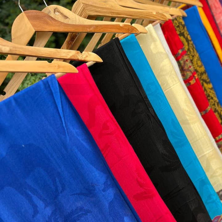 GYPSY STUDIO - Wholesale Wrap - Women's - 5 pcs Wool Shawls Handcrafted Woman's Wool Shawls 4