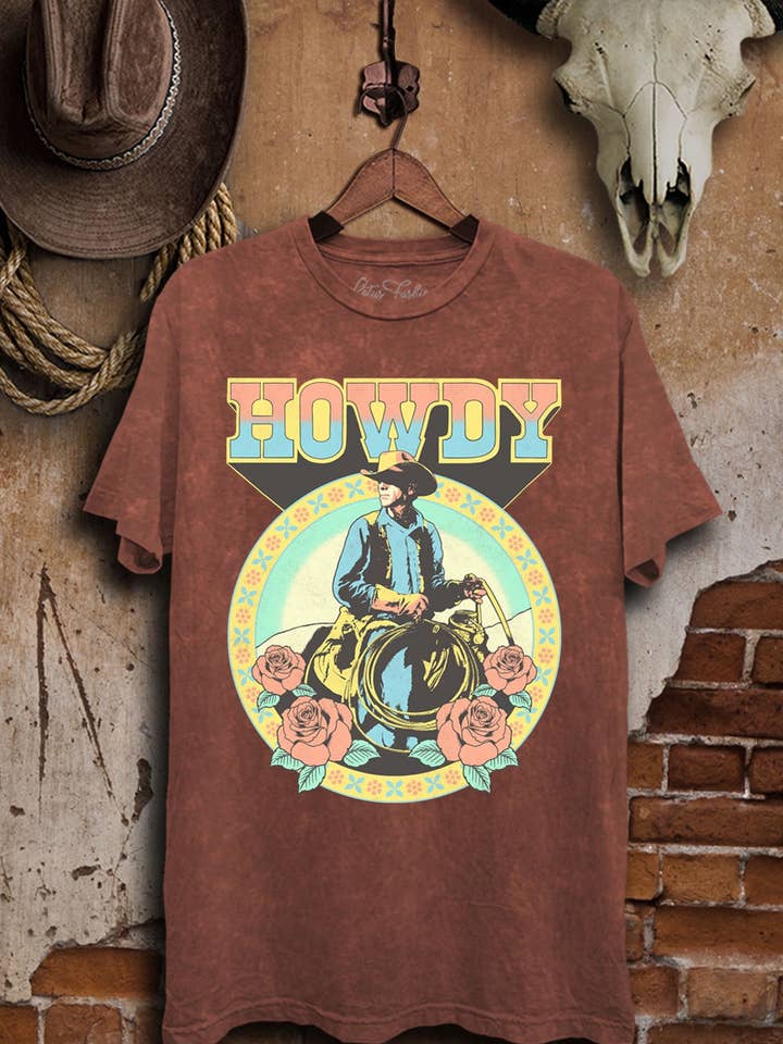 Top con grafica Howdy Cowboy per la vendita all'ingrosso da parte di Lotus Fashion Collection