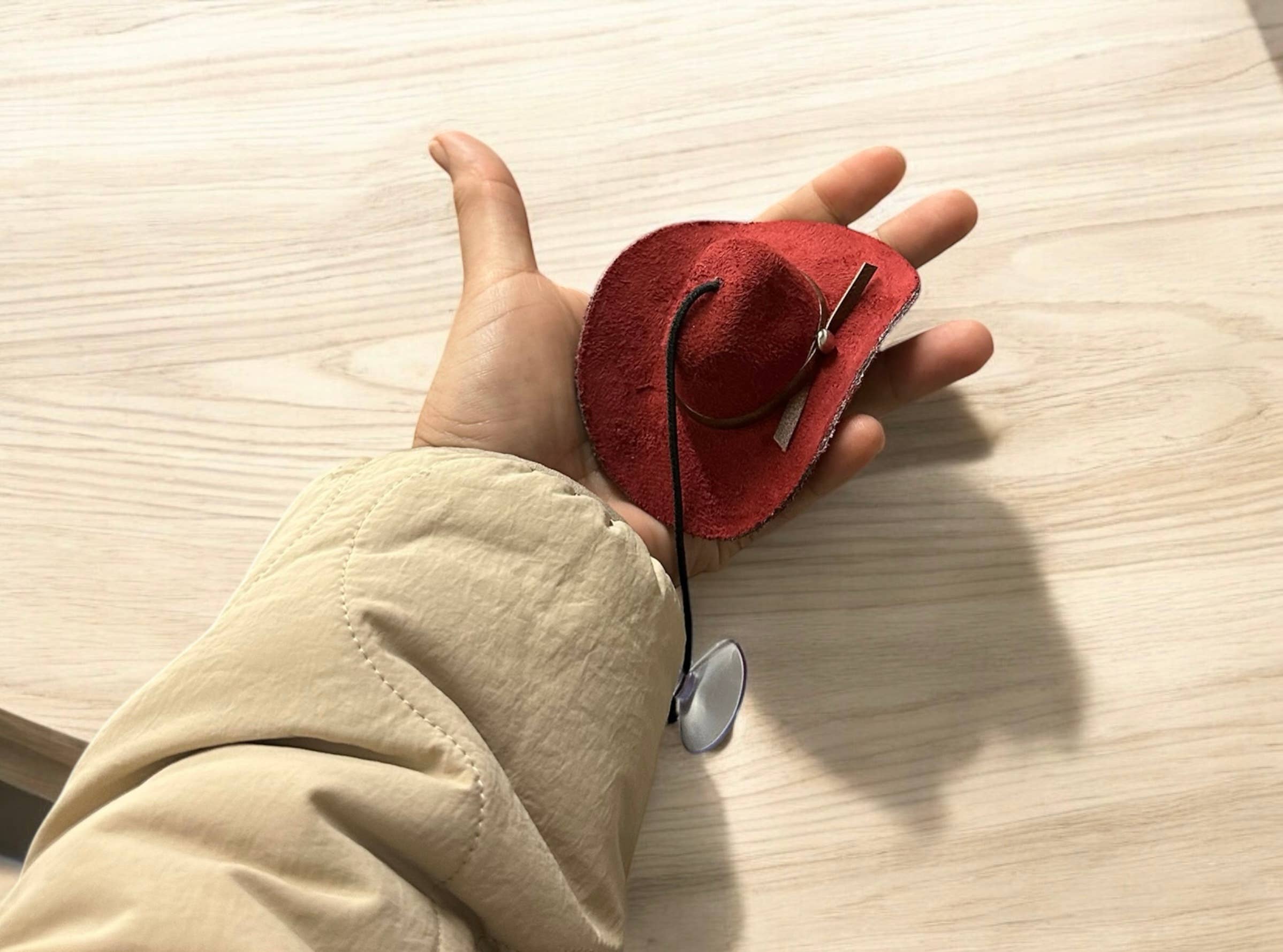 Nati Natash - Wholesale Decorative Tabletop Object - Mini Hats with suction Cup2