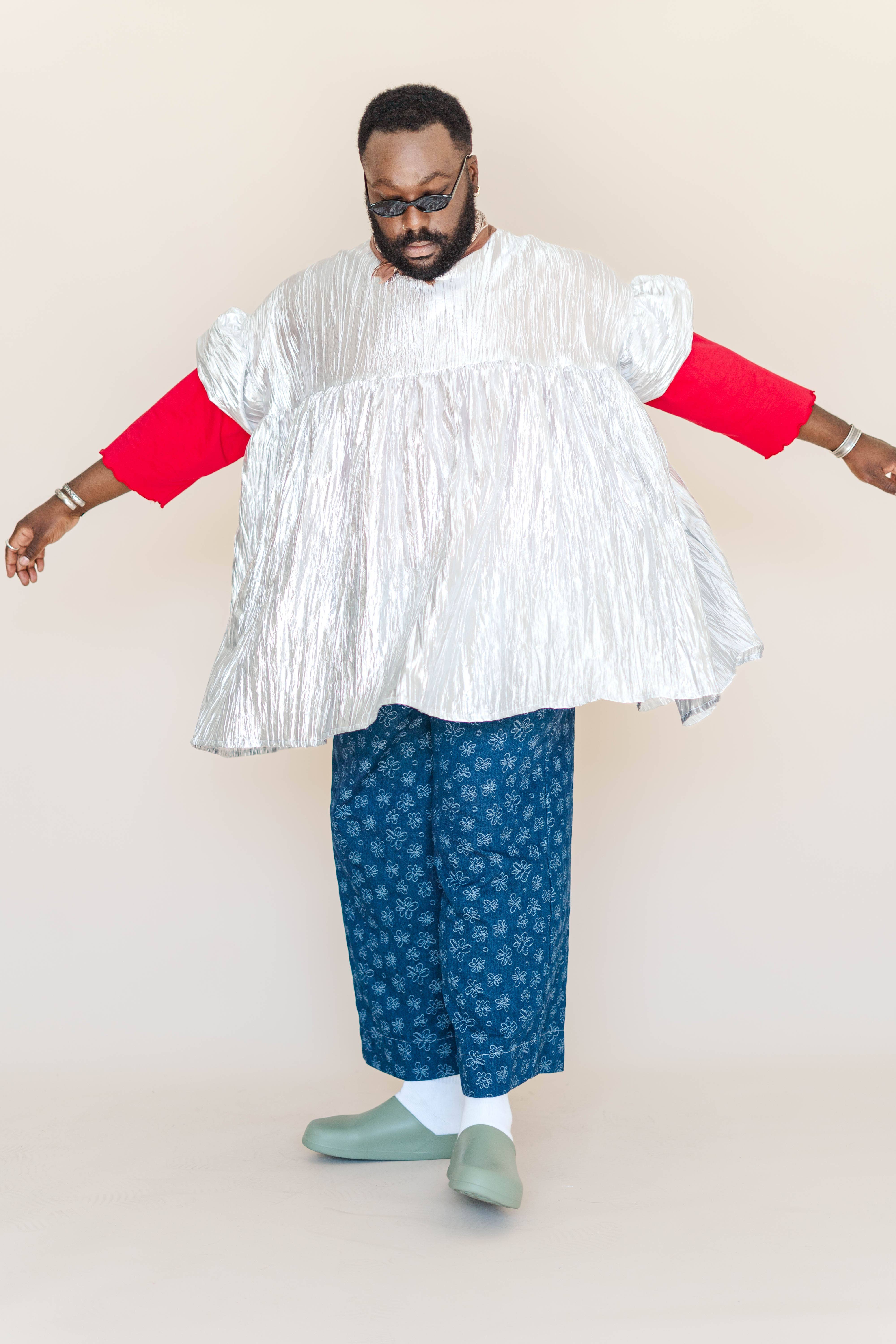 Nettle Studios - Wholesale Sweatshirt - Unisex - Size Inclusive Plus Size Gender Neutral Red Sweatshirt Tee18