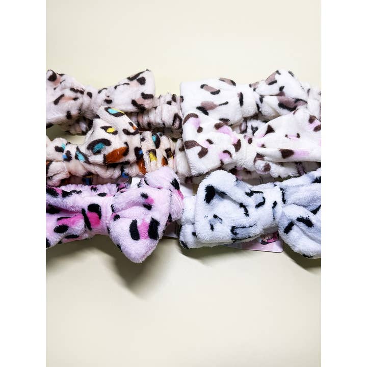 ASSORTED COLOR Leopard Print Shower Headwrap for wholesale on Faire3