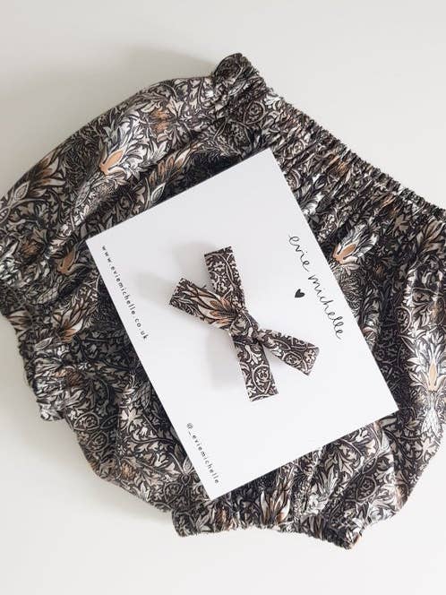 BLOOMER À FLEURS FAUVE pour la vente par Winnie Woo