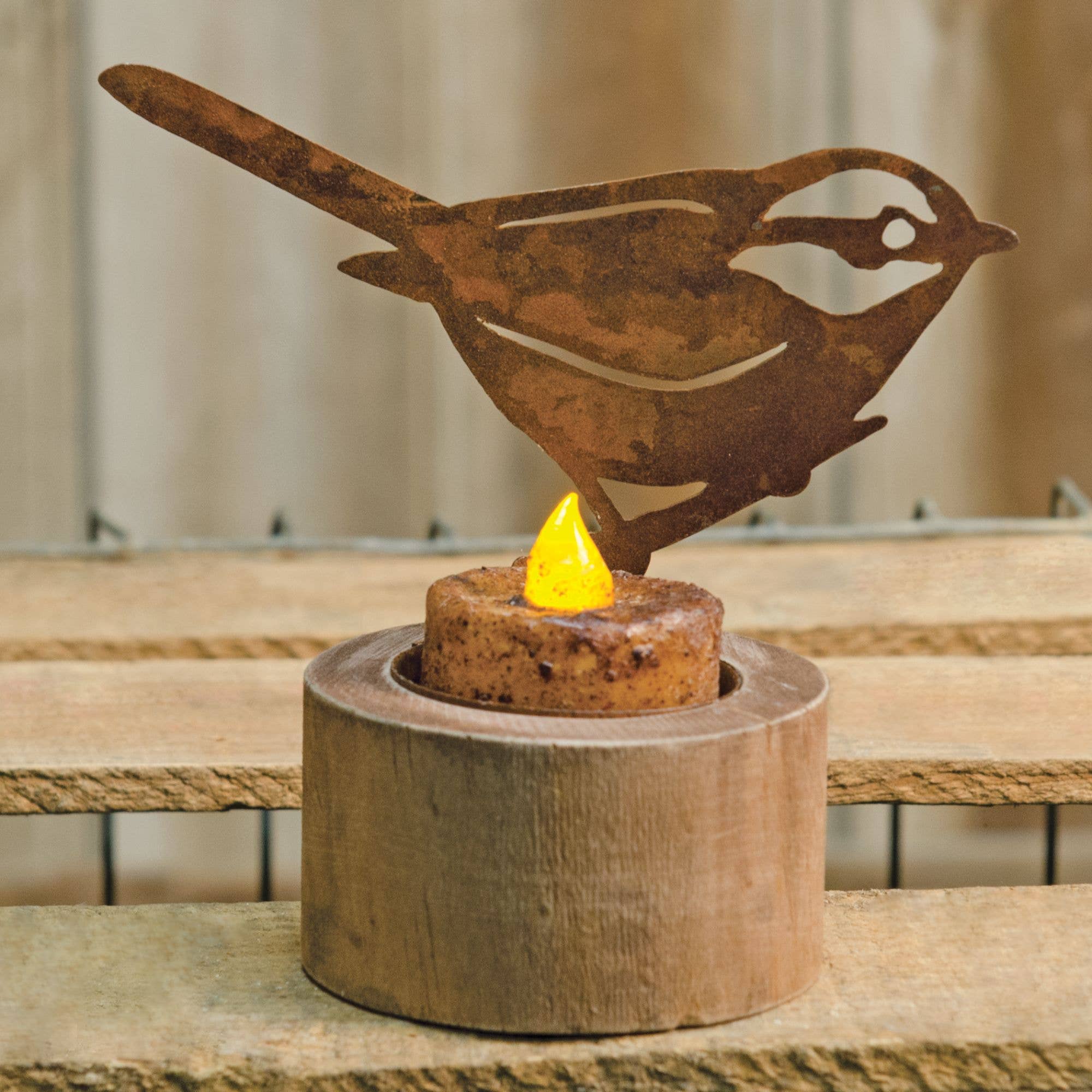 The Hearthside Collection - Venta al por mayor Candelabros - Portavelas Rusty Bird2