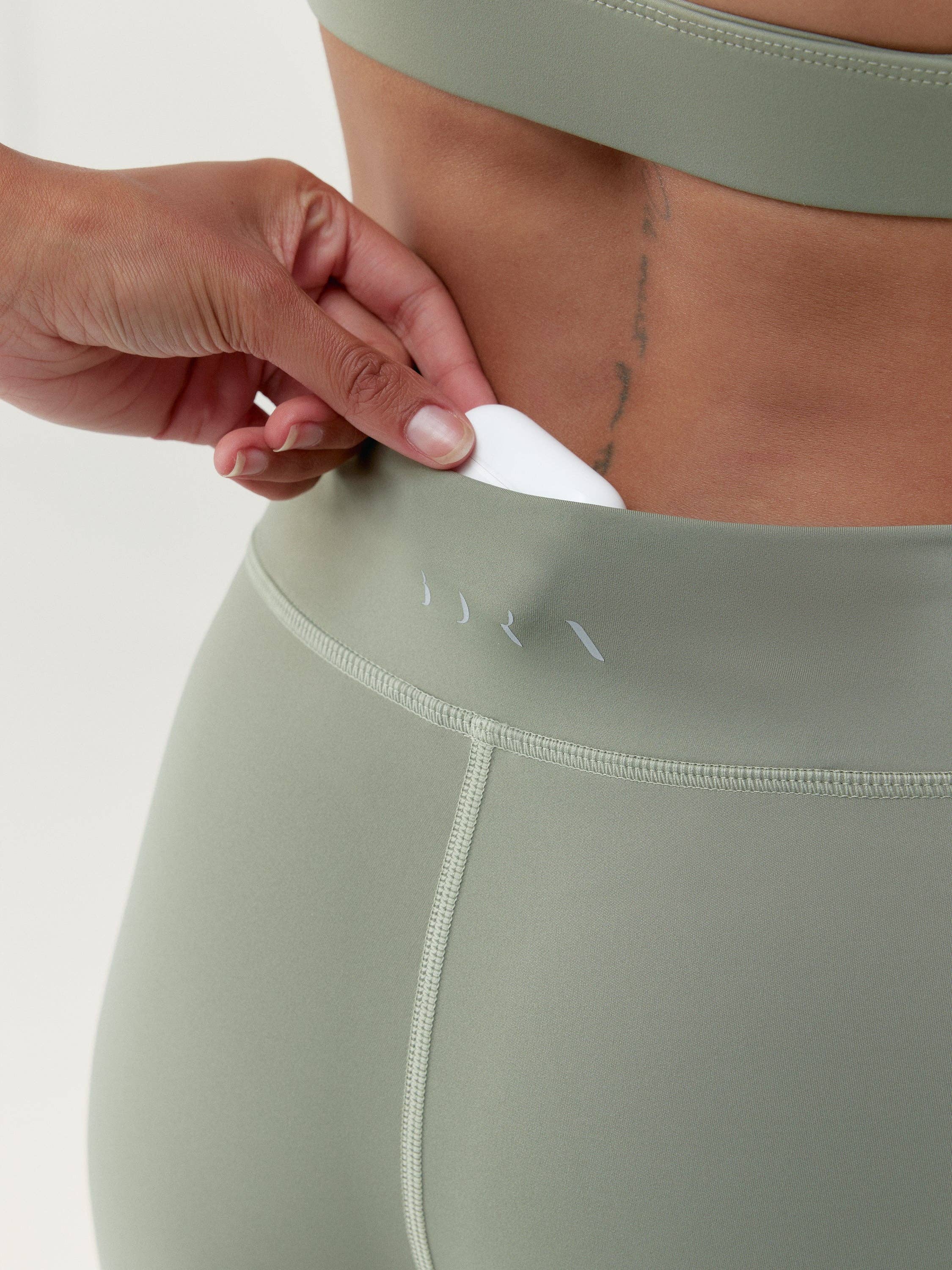 Born Living Yoga – wholesale Athletic/lounge leggings – Women's – Namir Camouflage Legging3