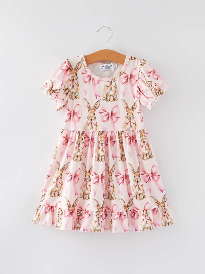 Robe à manches bouffantes avec imprimé nœud de lapin de Pâques pour filles pour la vente par Rylee Faith Designs