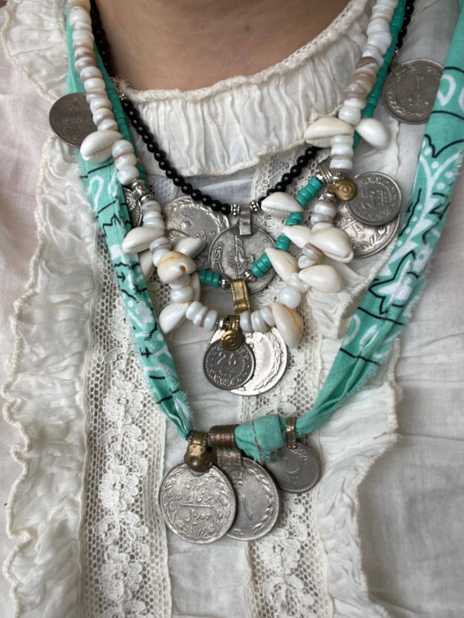 ToutVintage - Wholesale Pendant/Charm Necklace - vintage chain coins and shells Bless1