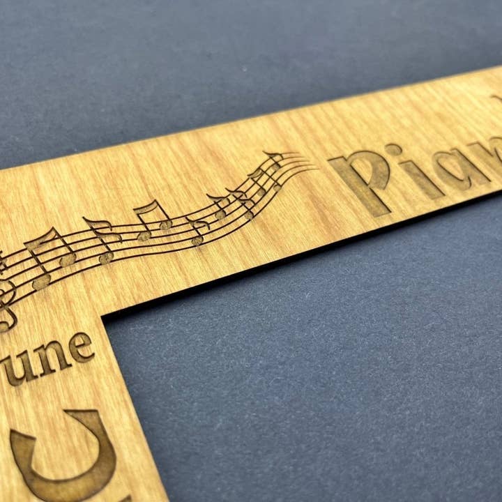 Musik Bilderrahmen aus Erlenholz - 11x14 Rahmen für 8x10 Foto für den Großhandel von Legacy Images