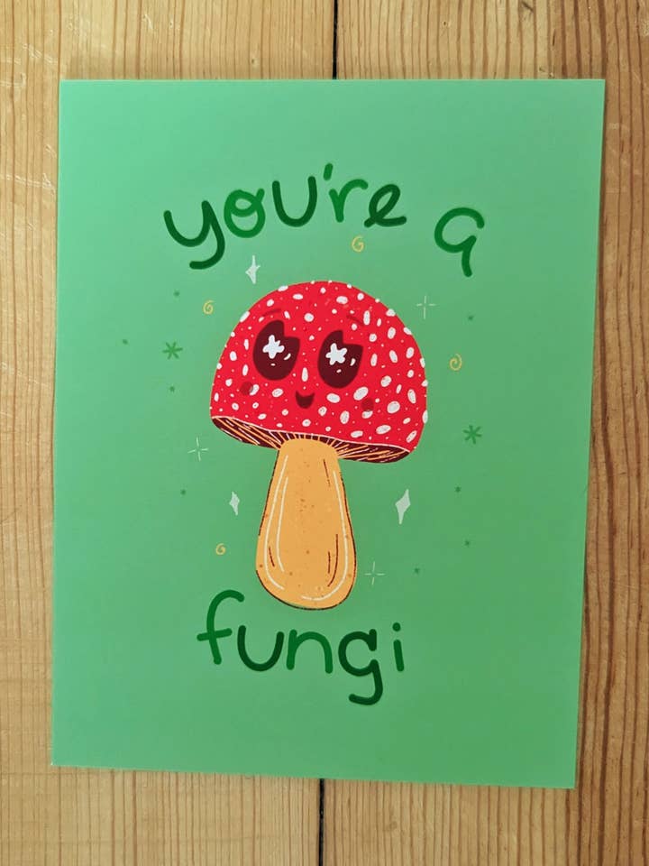 Biglietto a forma di fungo carino con scritta «You're a Fun Guy» per la vendita all'ingrosso da parte di Sadsquatch