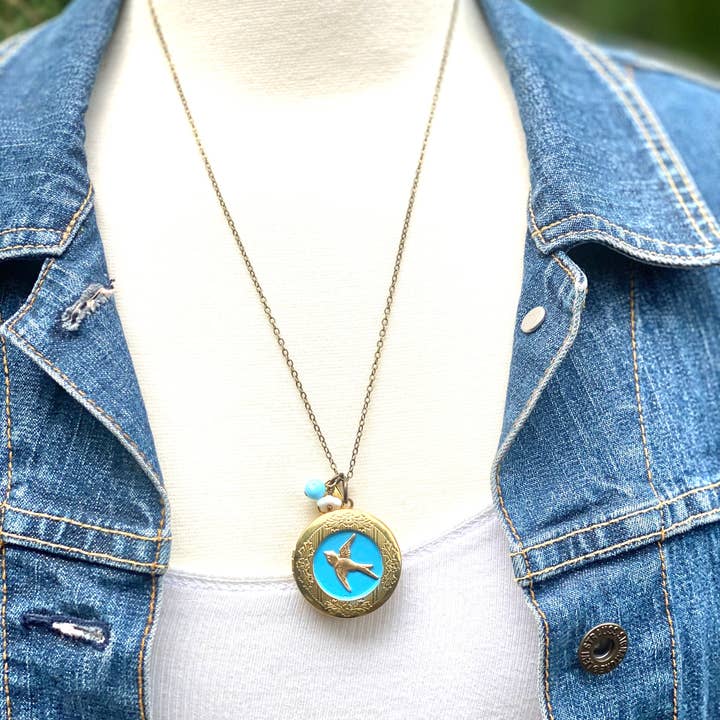 Red Truck Designs - Wholesale Locket Necklace - Bird Locket Gold Light Blue Woodland Charm Locket 22"