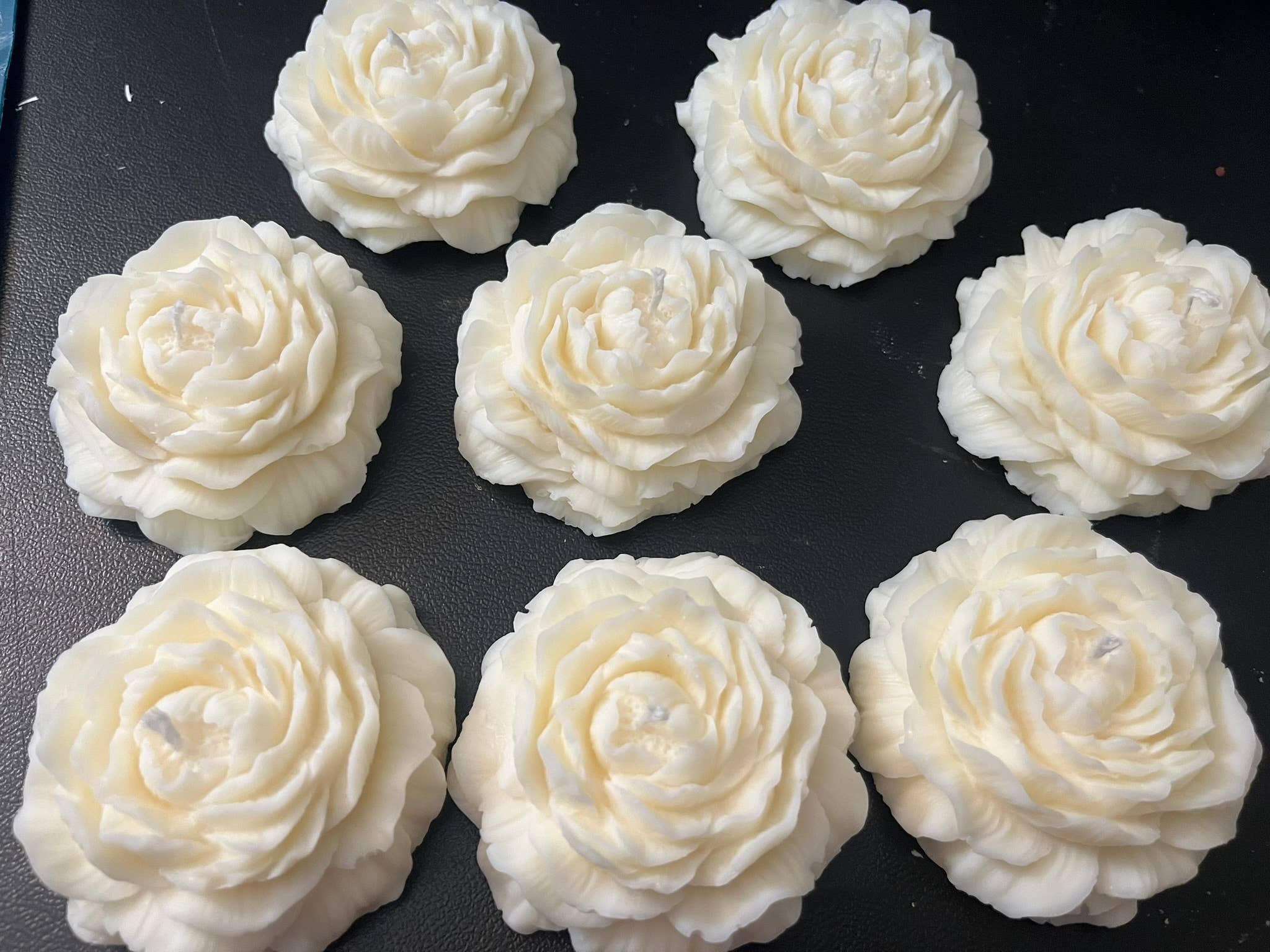 La Binibini – Engroshandel Gavelys – Duftlys i soja med pæonform2