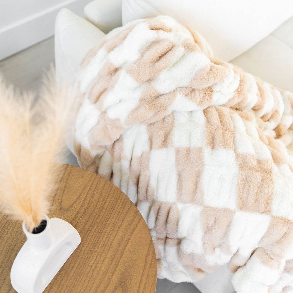 Laree + Co. - Wholesale Bedding Blanket - Kids & Baby - LuxeCloud Blanket2