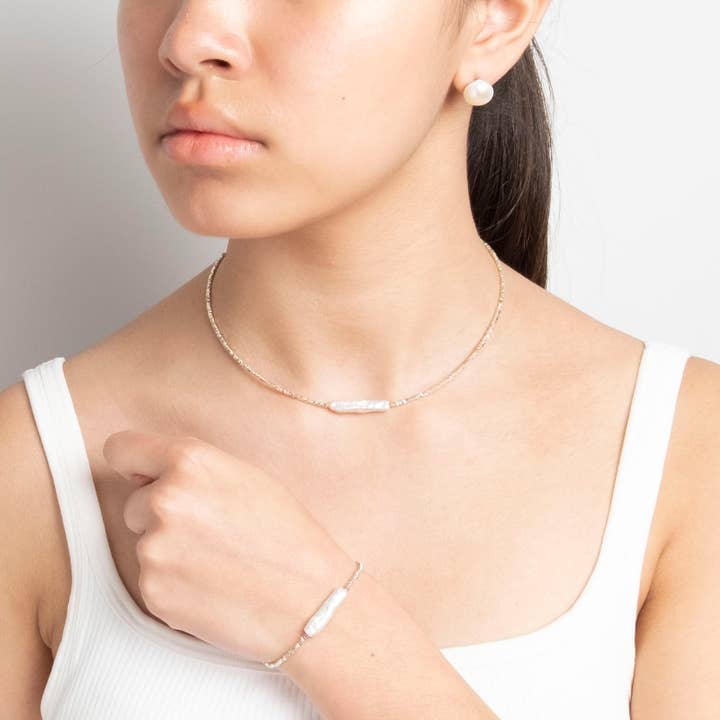 Sterling Silver Disc Necklace with White Freeform Pearl for wholesale by Naturagems