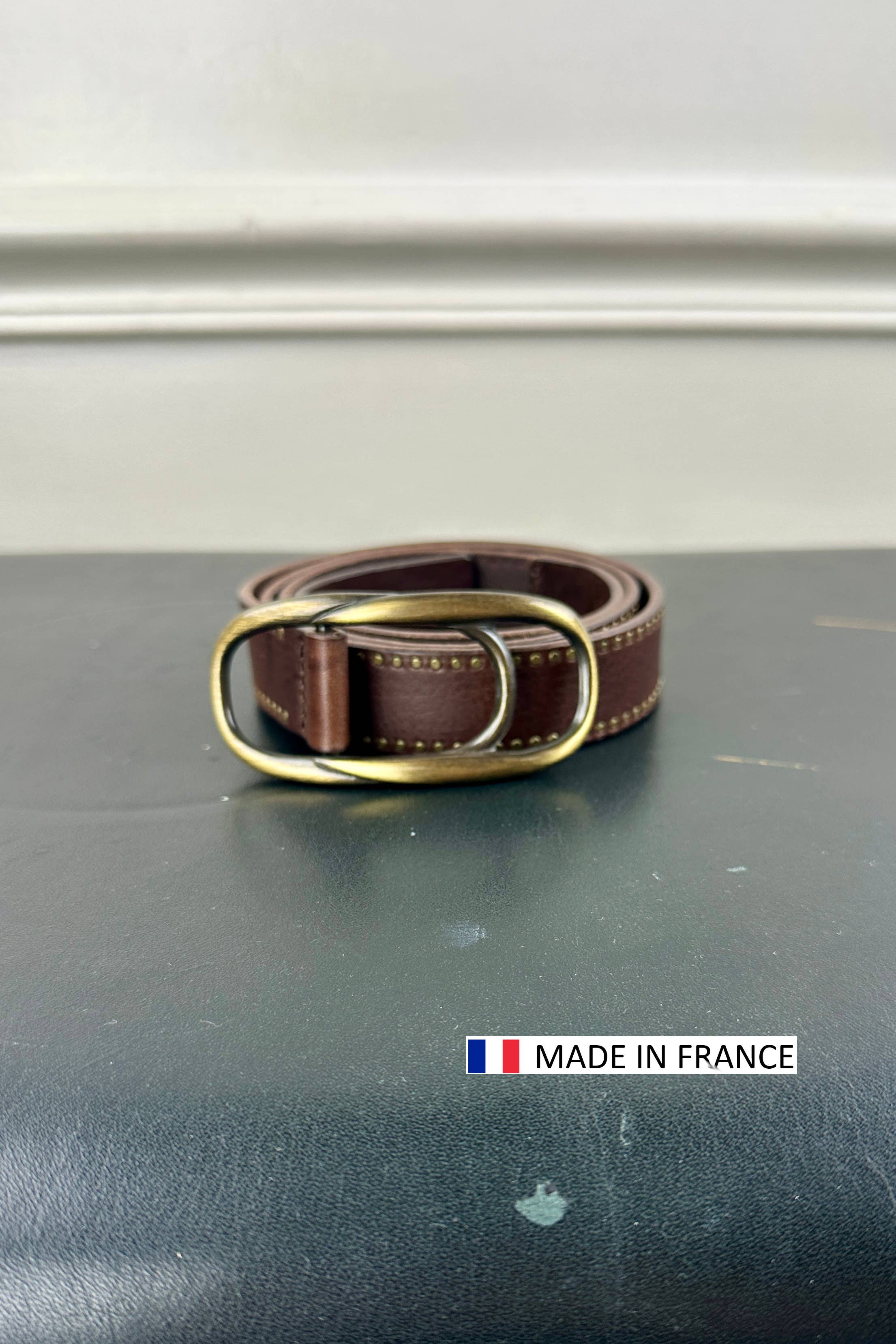 brun Smalt bälte i kohudsläder med bronsfärgad spänne, 25 mm för wholesale på Faire2