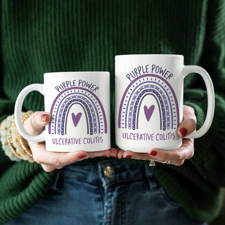 Tasse à café Ulcerative Colitis Purple Power pour la vente par Shop Intaglio